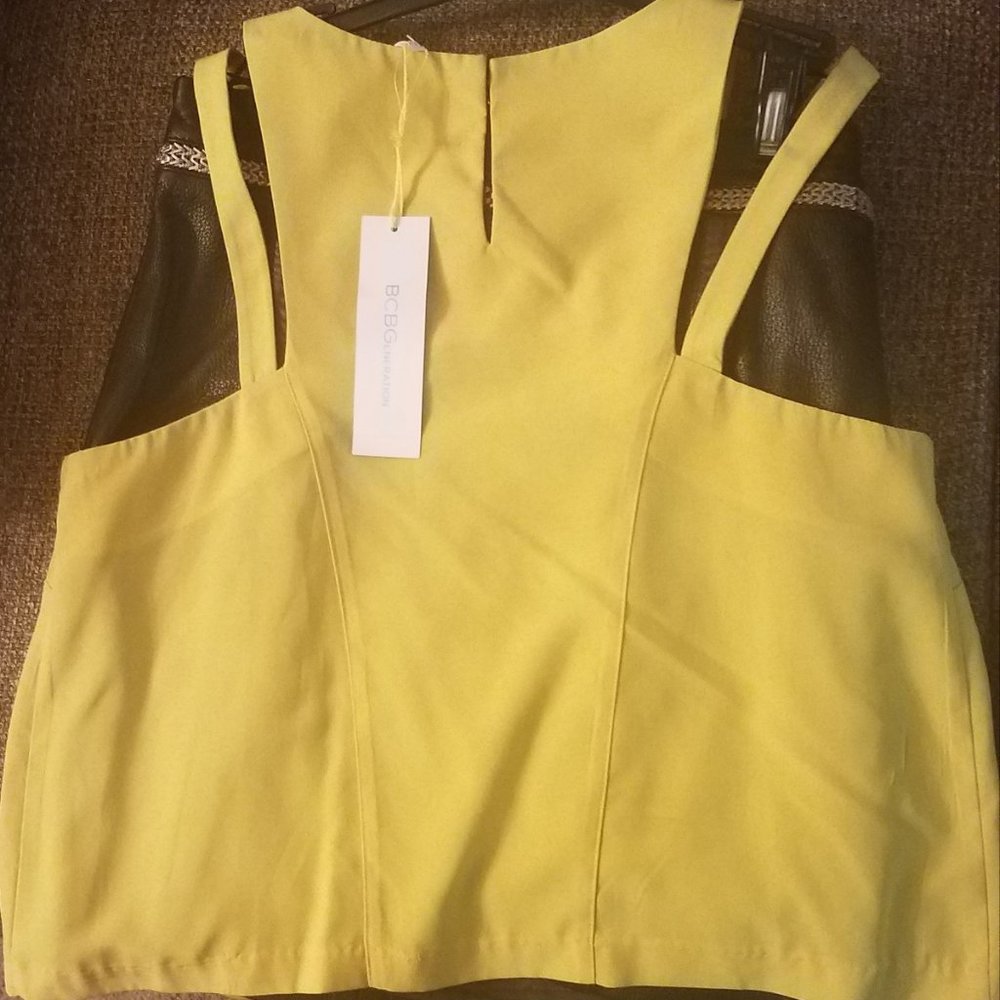 BCBGeneration Artichoke Double-Strap Tank Blouse Sz M NWT - Picture 4 of 7